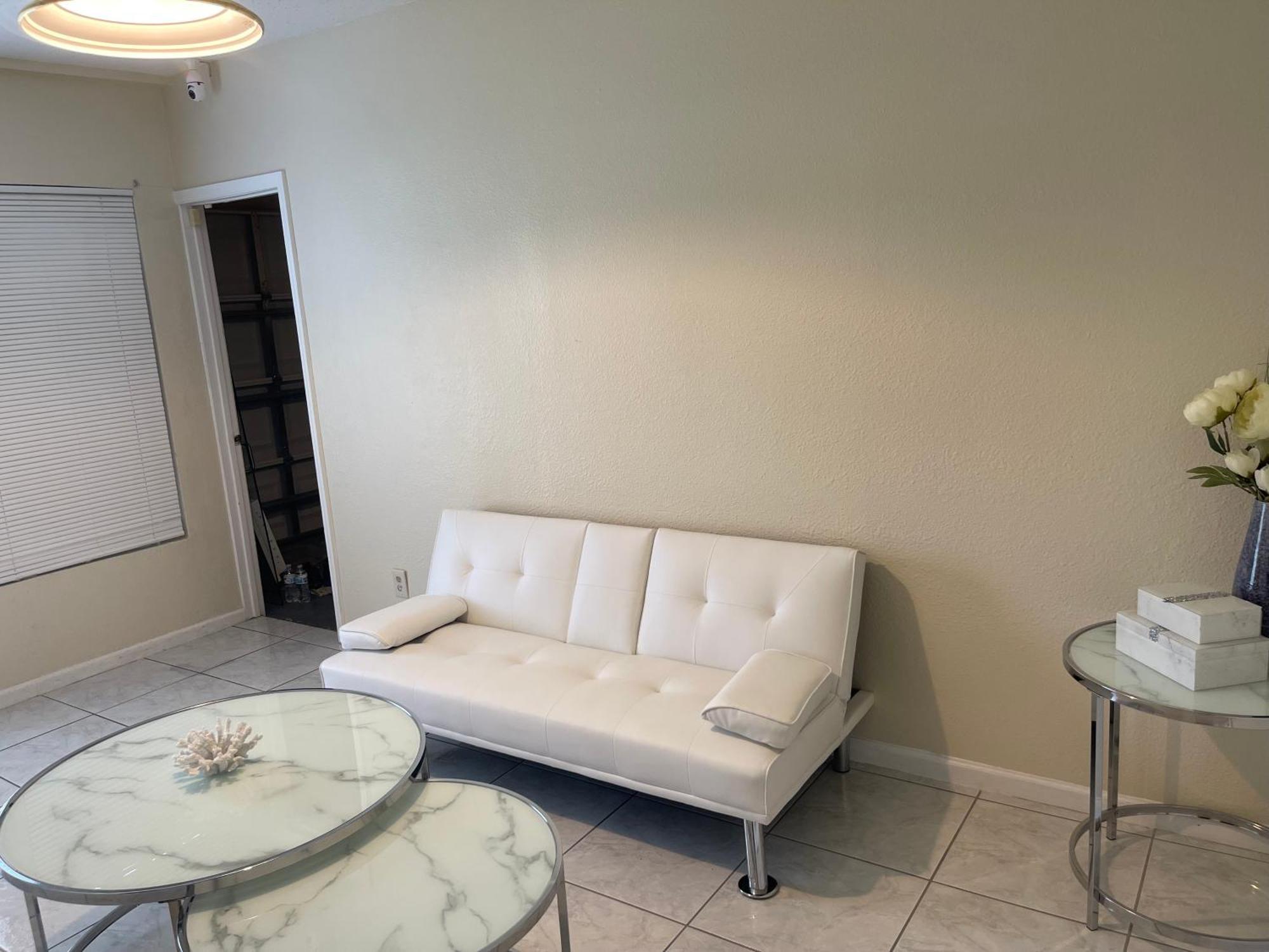 Private Queen Bedroom C Shared Common Spaces Fort Pierce Ngoại thất bức ảnh
